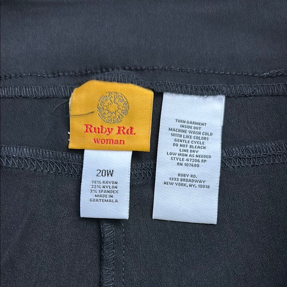 Ruby Rd. Charcoal Cropped Pants - Picture 2 of 3